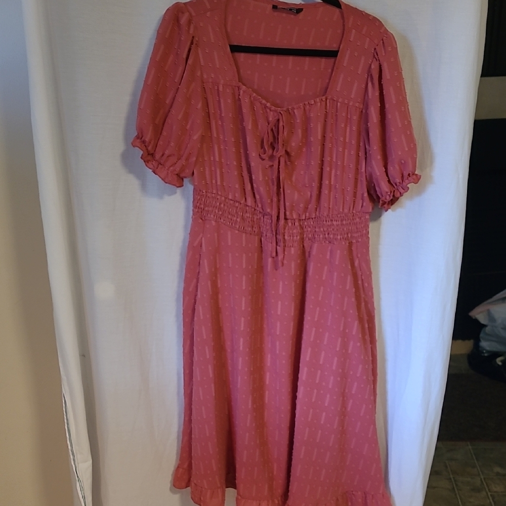 BloomChic Pink Ruched Tie Front Midi Dress